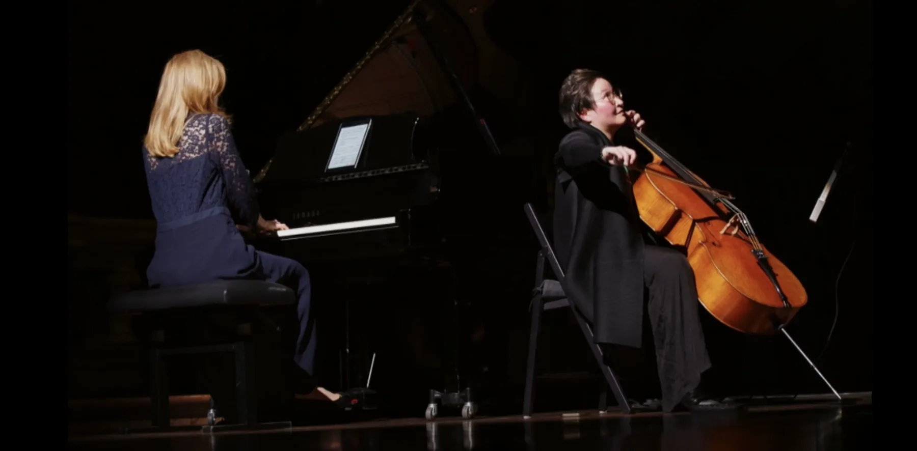 SwissDuo bei einem Konzert