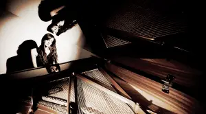 Piano Player Pianistin